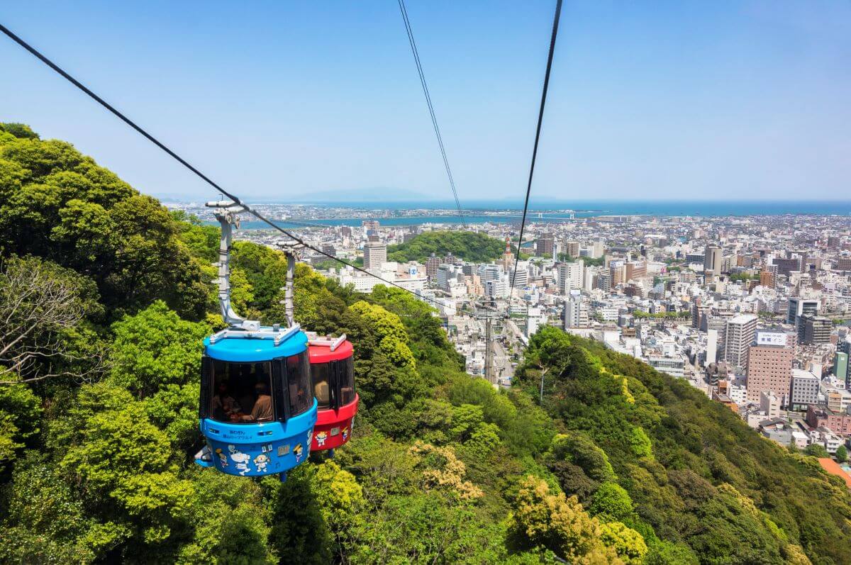 徳島観光モデルコース【半日〜日帰り】阿波おどりと眉山・鳴門の渦潮を費用つき行程表で