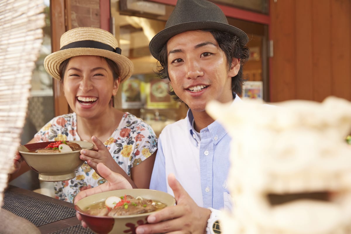 沖縄 家族旅行の費用はいくら？4人2泊3日の内訳と時期別の目安【予算の立て方】
