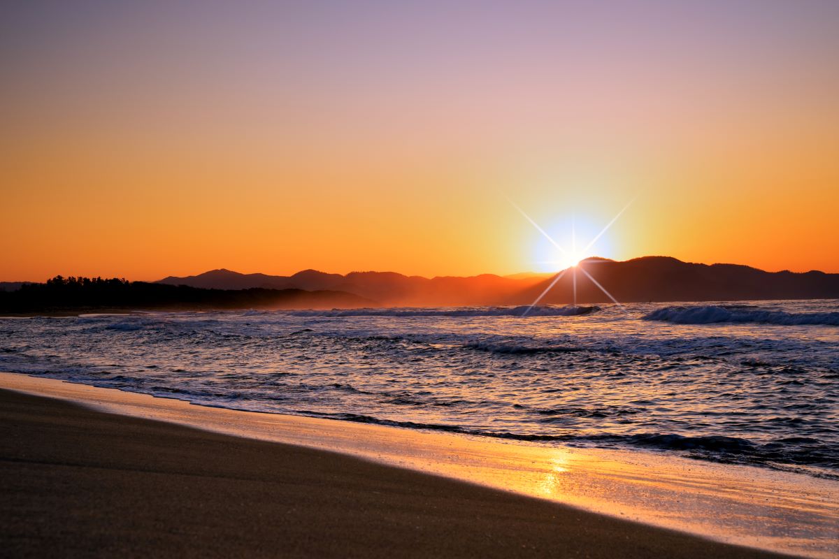 夕日ヶ浦海岸の夕日画像