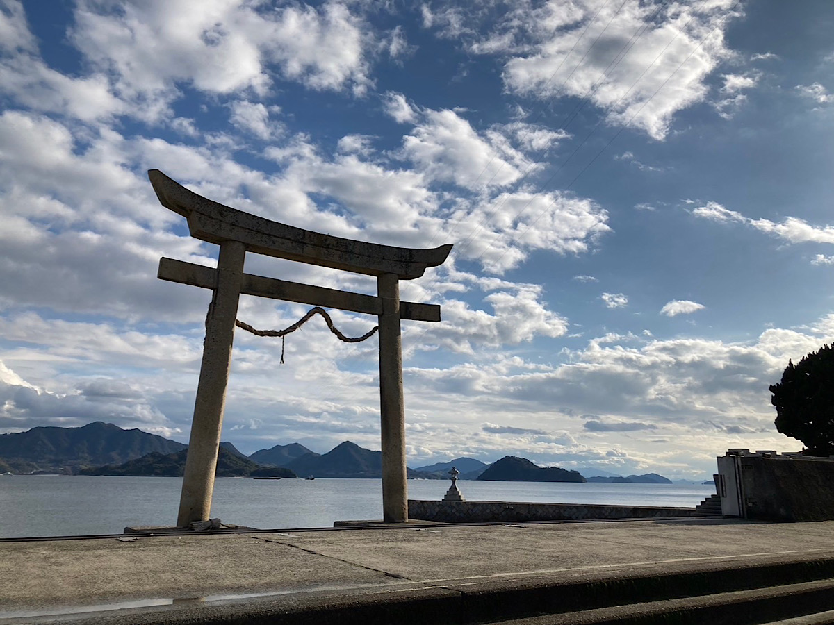 うさぎの島(大久野島)への行き方と忠海の見どころ｜フェリー15分・往復720円で回る半日プラン