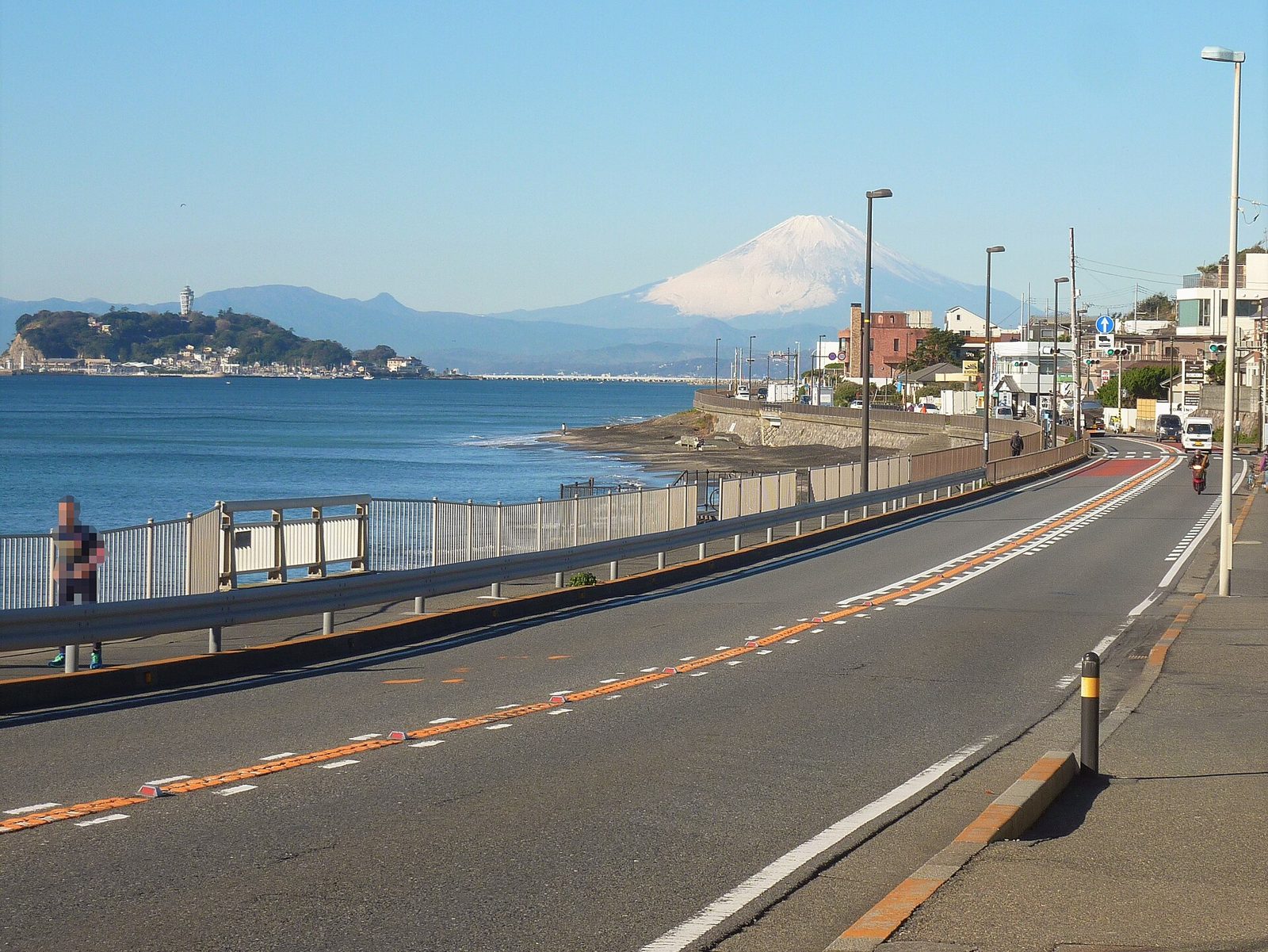 鎌倉観光モデルコース【12月・1日】円覚寺の遅い紅葉と稲村ヶ崎の富士・費用つき行程表