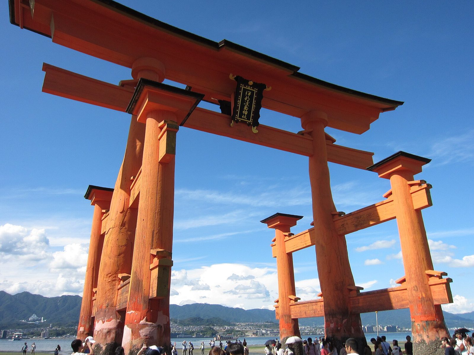 厳島神社の大鳥居