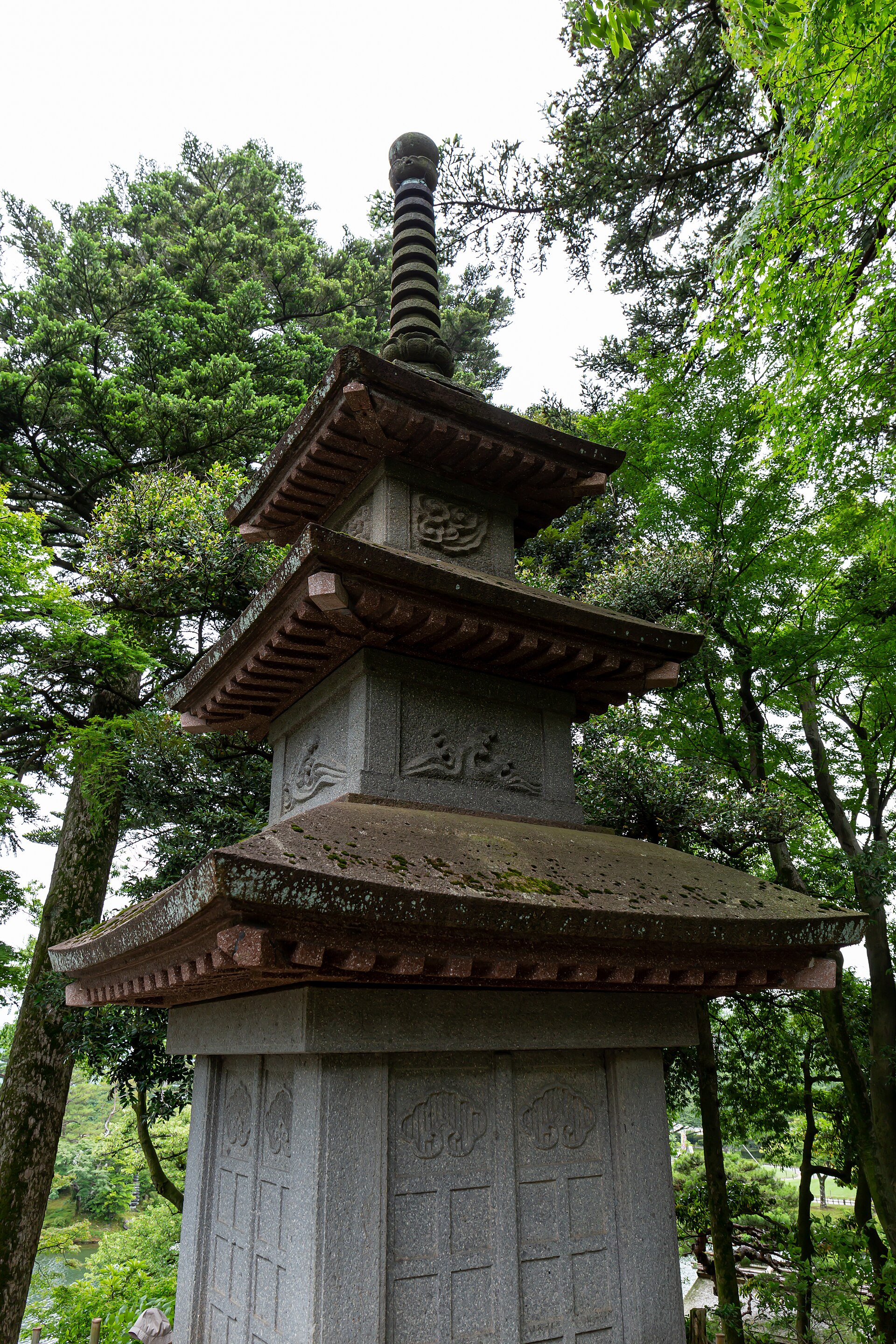 金沢観光モデルコース【5月・1日】新緑の兼六園と百万石まつり前・入場320円中心の費用つき行程表