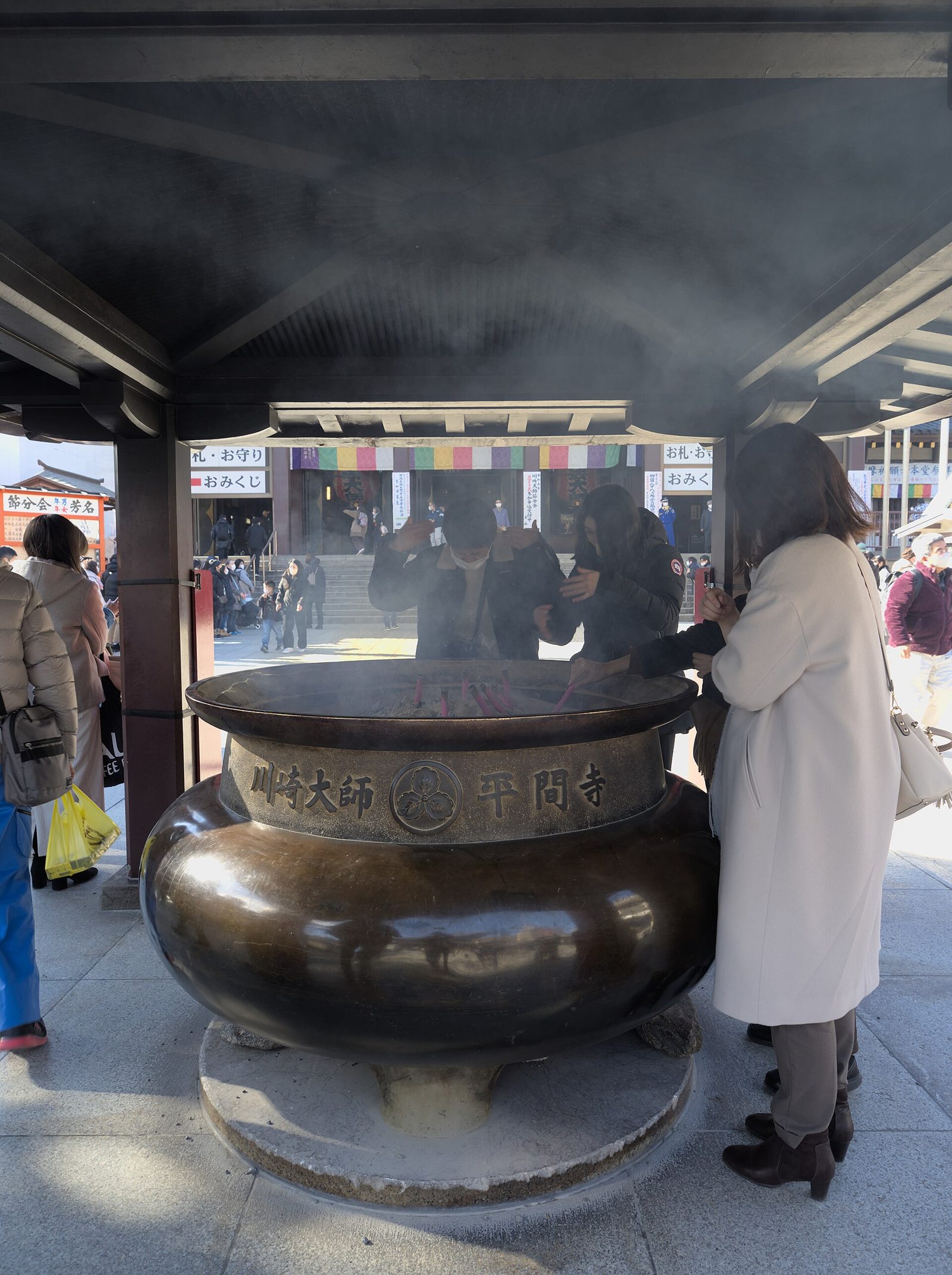 川崎大師 参道の食べ歩き5選｜久寿餅・とんとこ飴・大師巻まで