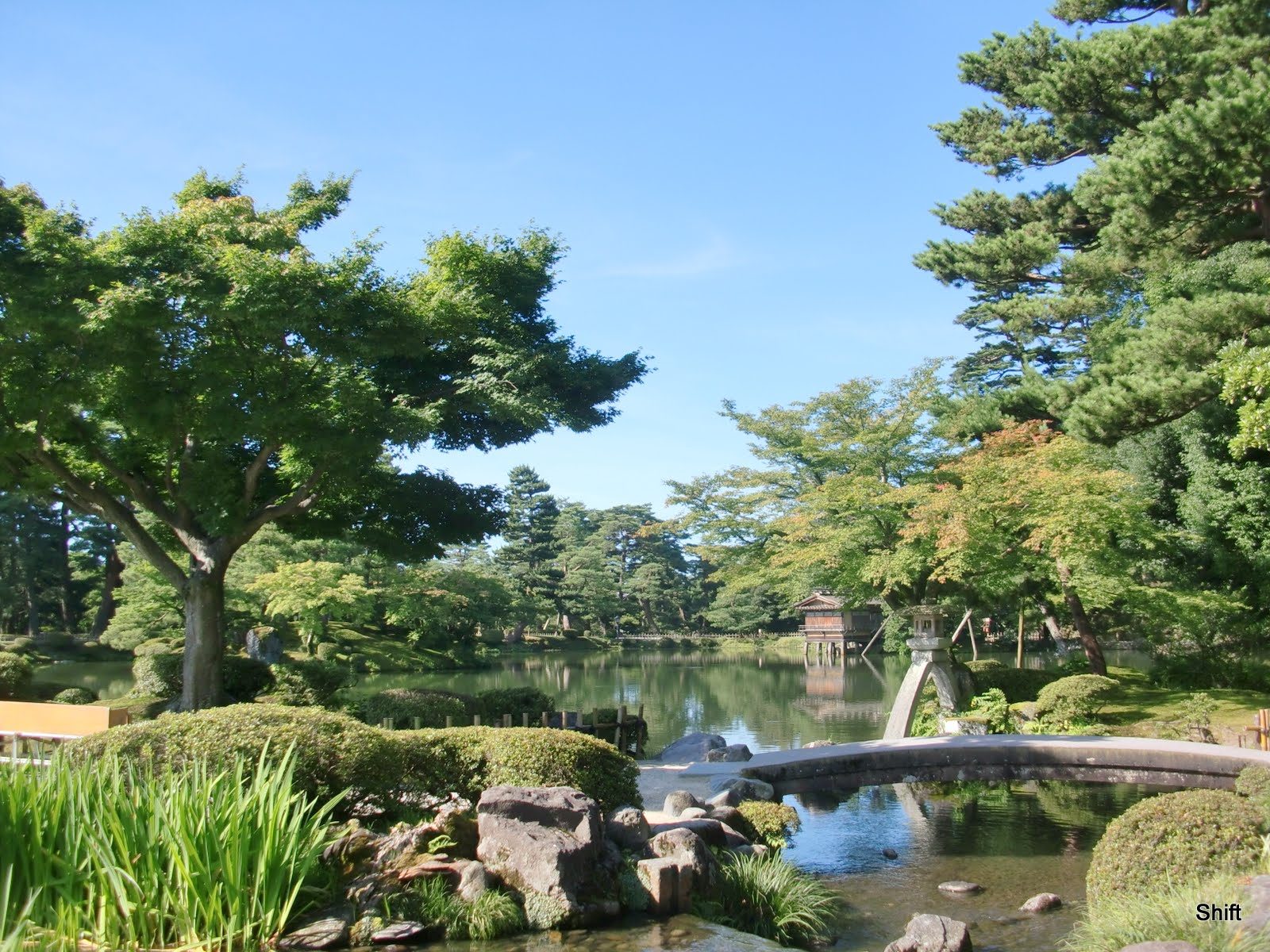 金沢観光モデルコース【10月・1日】兼六園320円・カニ解禁前の秋の味覚・費用つき行程表