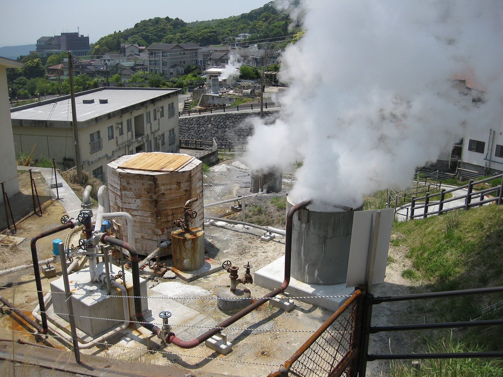 霧島温泉のお土産5選｜明石屋かるかん・桷志田の黒酢を日持ちつき