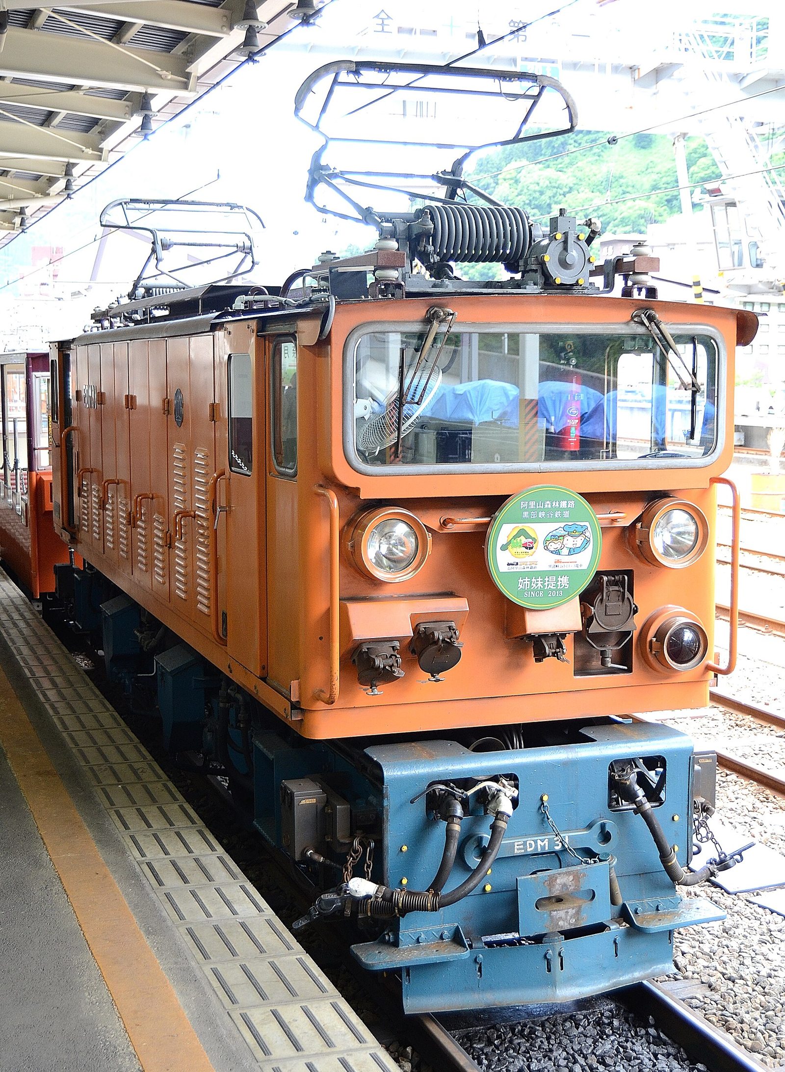 黒部峡谷鉄道のトロッコ電車の車両