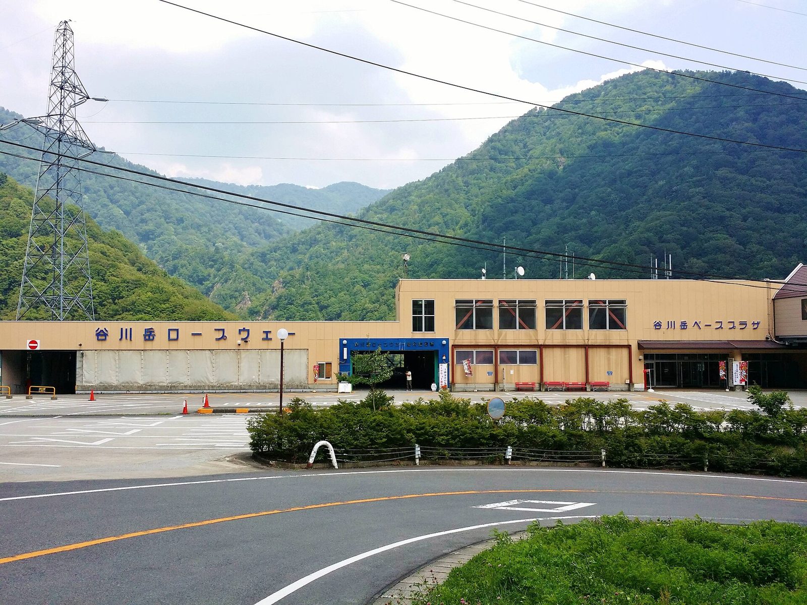水上温泉 観光モデルコース【6月・1日】谷川岳ヨッホの新緑・6/13〜7/12の月夜野ホタル・費用つき行程表