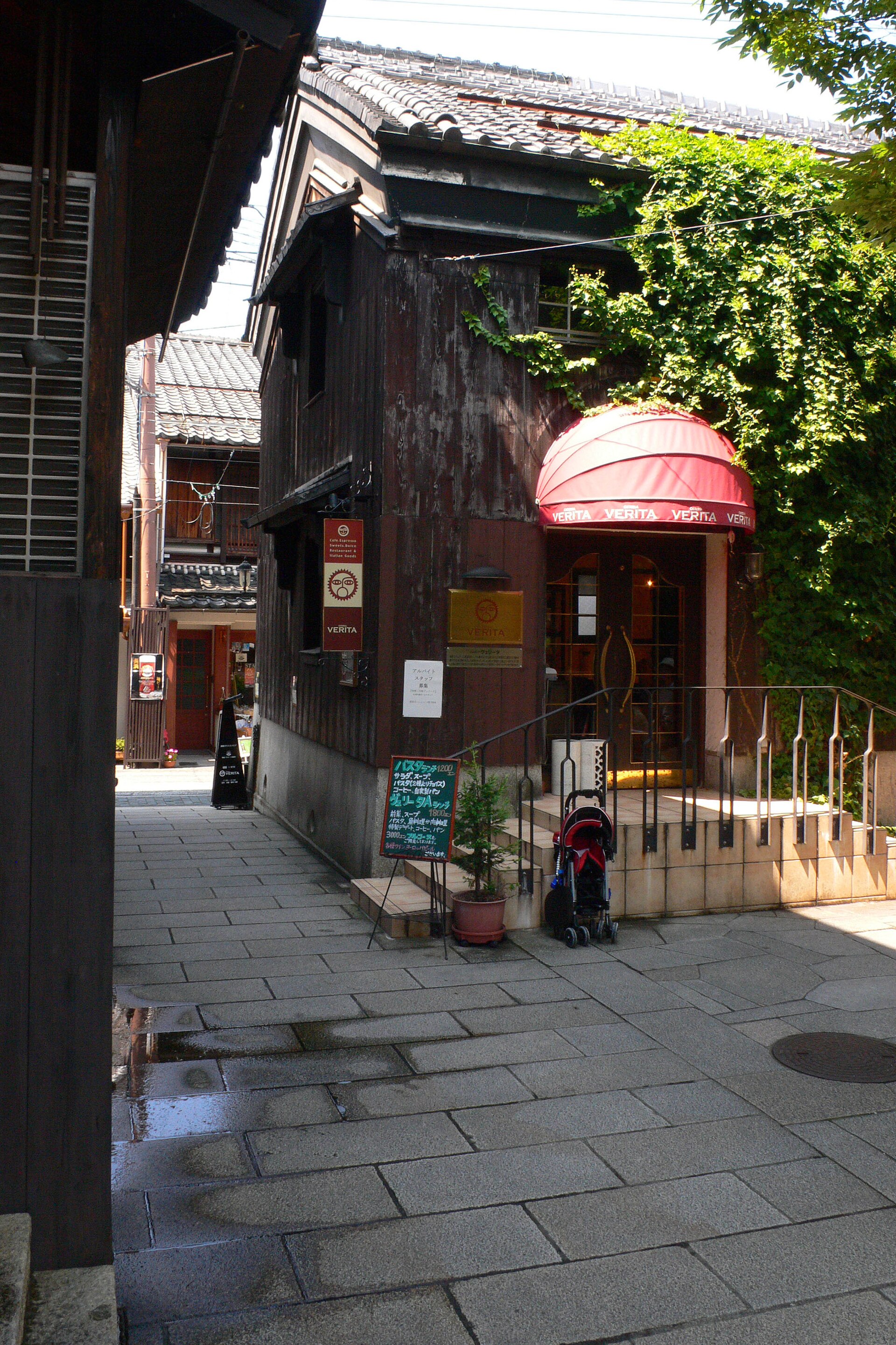 黒壁スクエアの旧市街の町並み