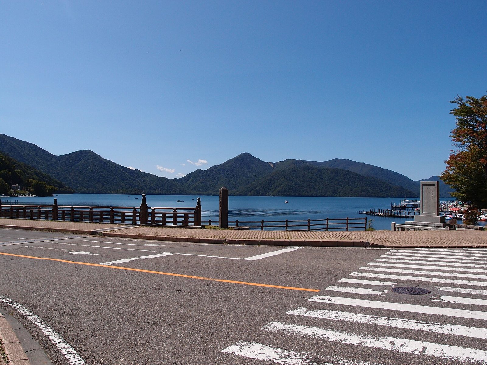 日光観光モデルコース【8月・1日】奥日光の避暑・中禅寺湖平均最高22.6℃・費用つき行程表