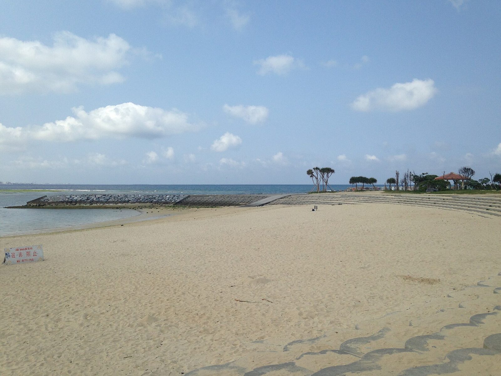 6月の沖縄は泳げる?梅雨明け平年6/21・海水温28.05℃・慰霊の日6/23は行政機関が休み