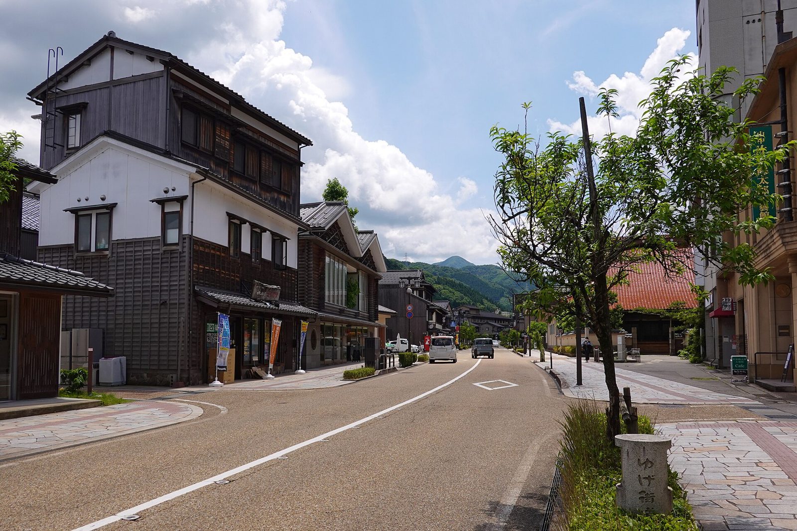 山中温泉 食べ歩き｜ゆげ街道のコロッケ150円と温泉たまご