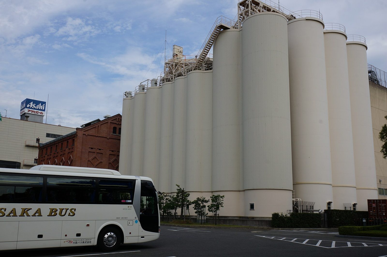 アサヒビール吹田工場の見学｜予約制・所要90分・徒歩10分