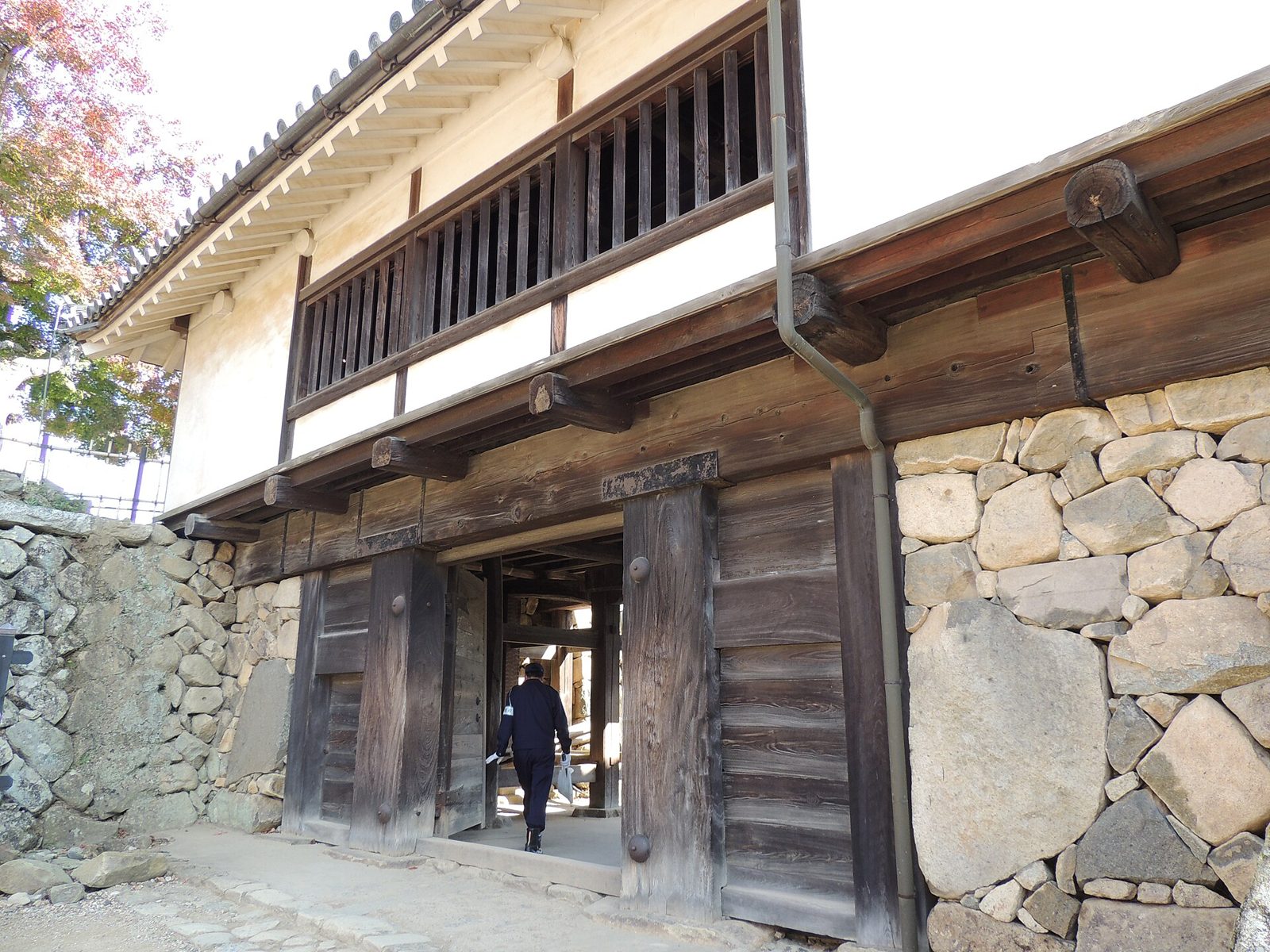 彦根城の所要時間と回り方｜天守まで石段約140段・徒歩10分