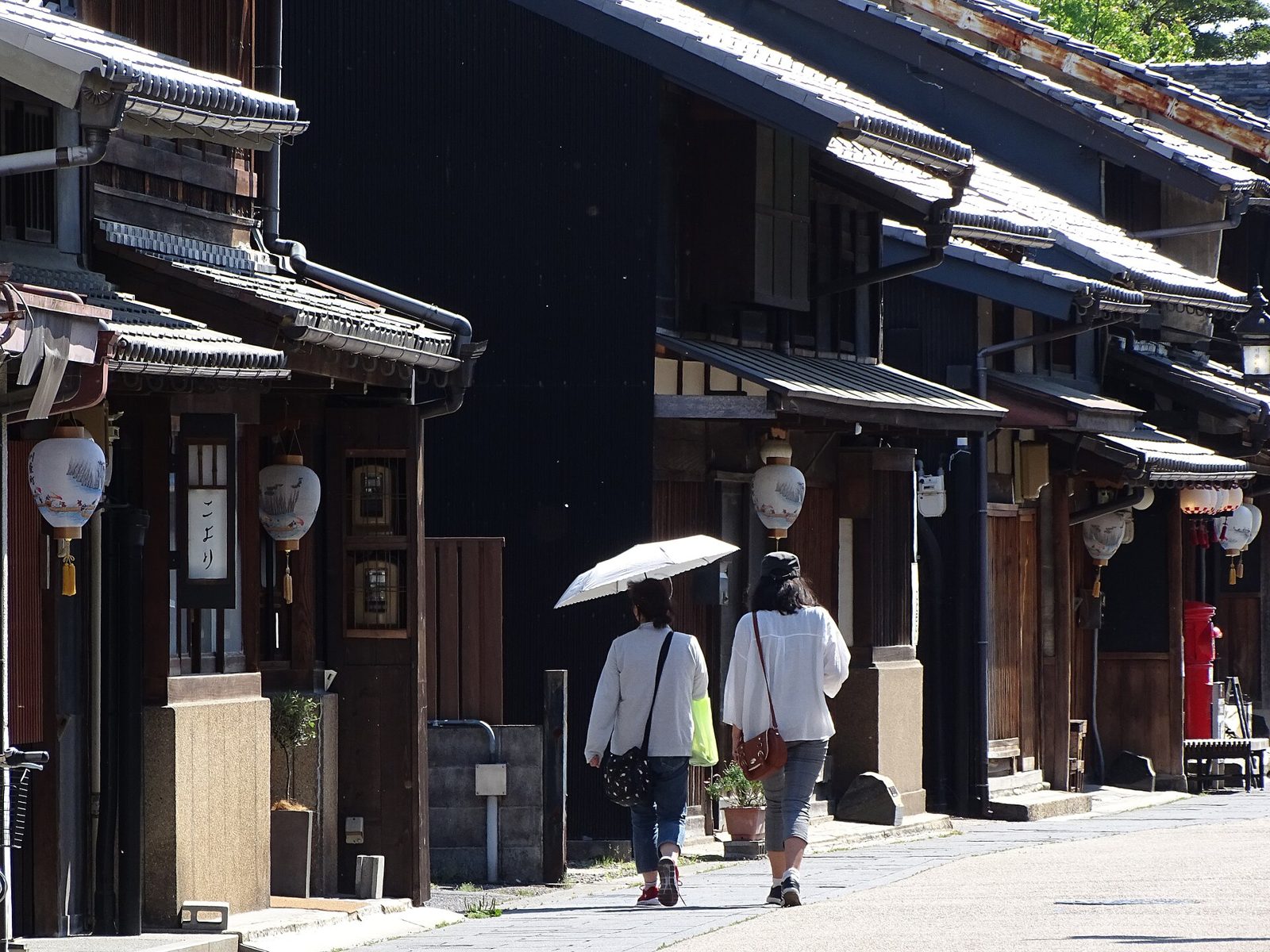 岐阜・川原町の食べ歩き半日コース｜鵜飼の川辺と町家スイーツ