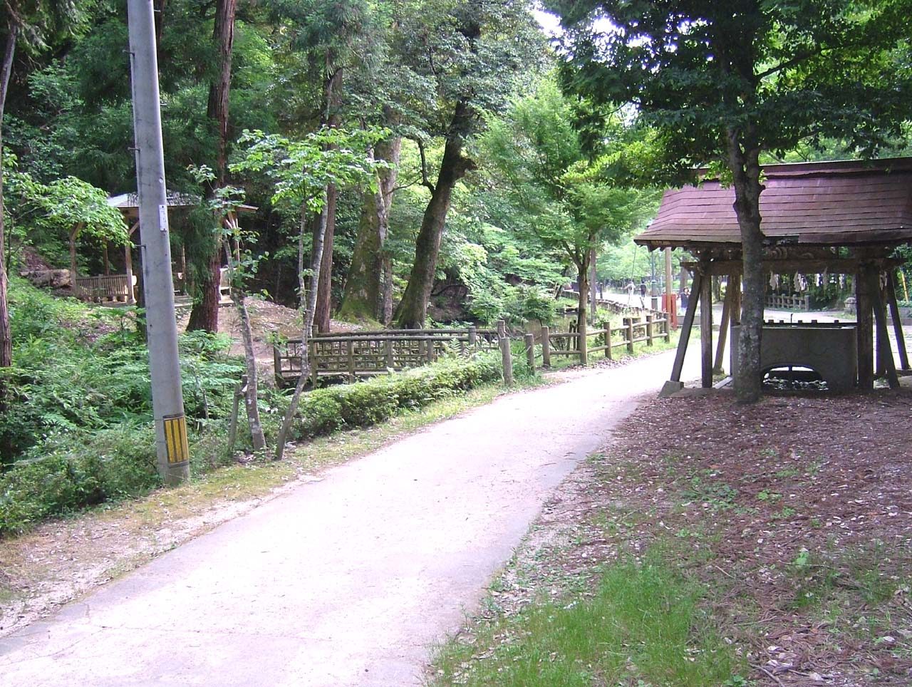 樗谿公園の紅葉へ車なしで行く方法｜11月下旬の見頃・くる梨赤コース