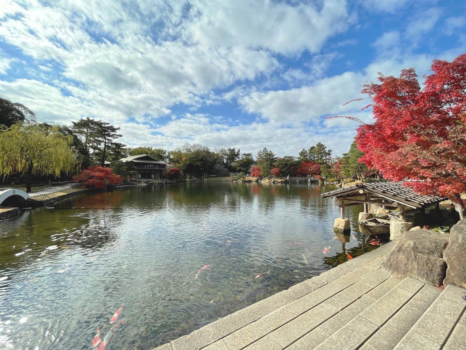 徳川園の紅葉へ車なしで行く方法｜見頃11月下旬・名古屋駅から約30分