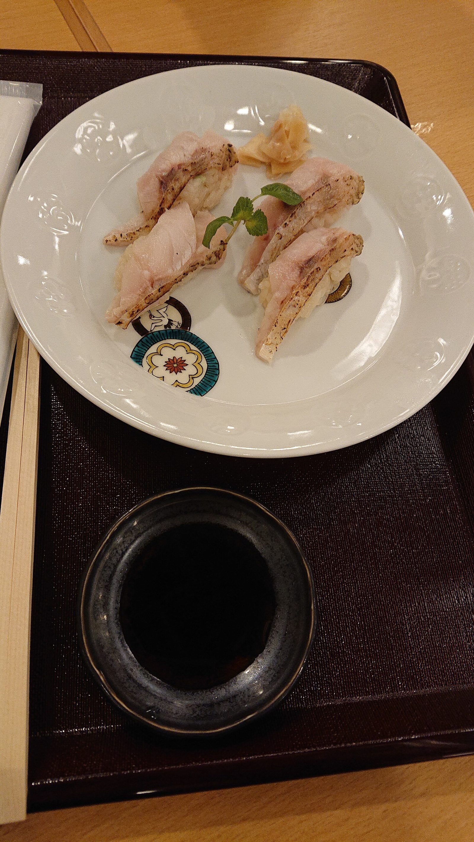近江町市場の食べ歩き半日コース｜海鮮丼と兼六園・ひがし茶屋街
