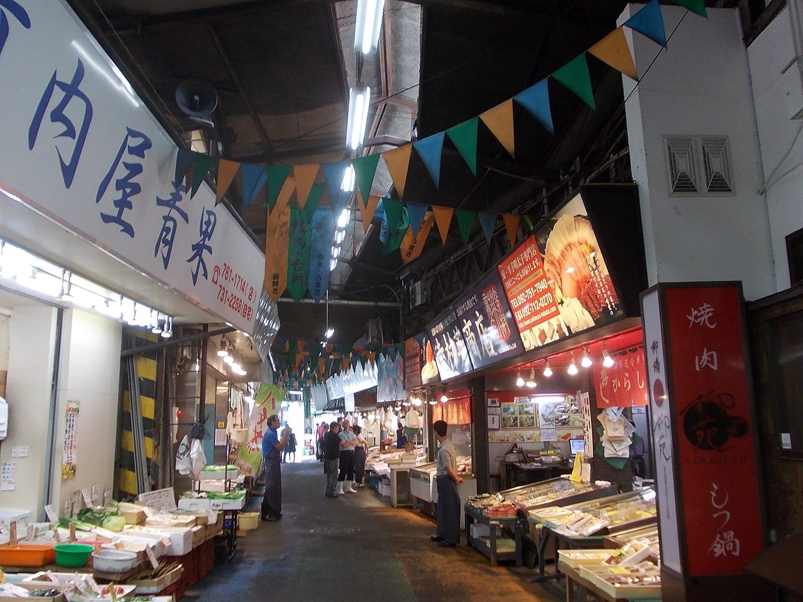 柳橋連合市場の食べ歩き半日コース｜博多の台所と住吉神社参拝